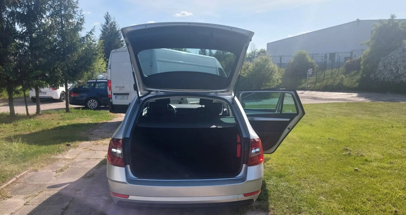 Skoda Octavia cena 77000 przebieg: 68800, rok produkcji 2020 z Olsztyn małe 379